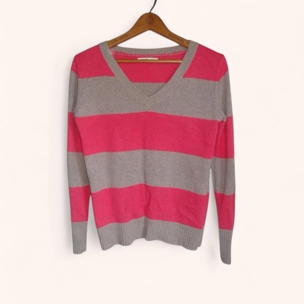 Old Navy Gray Pink Striped V Neck Sweater